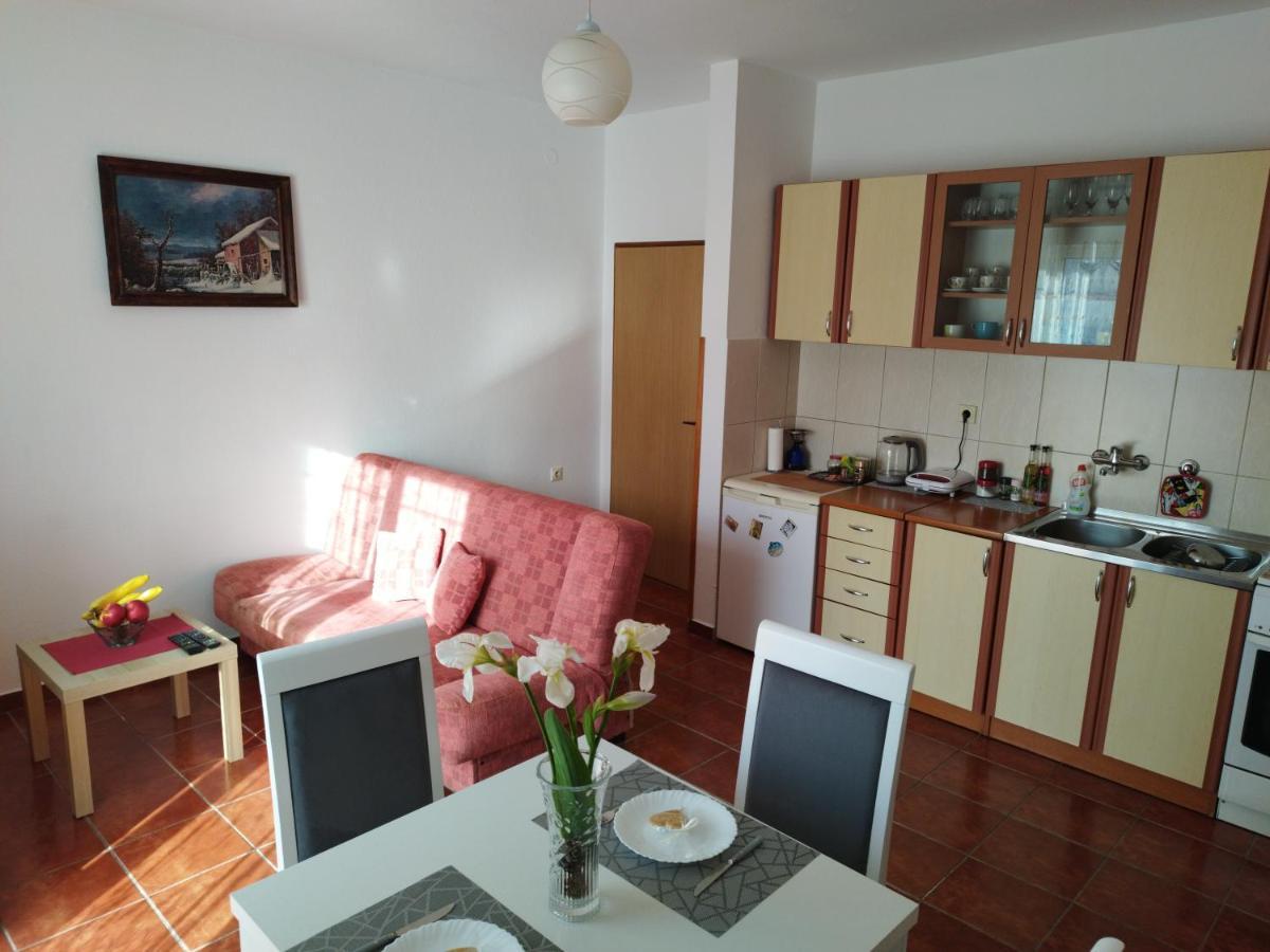 Milka Apartment Kotor Luaran gambar