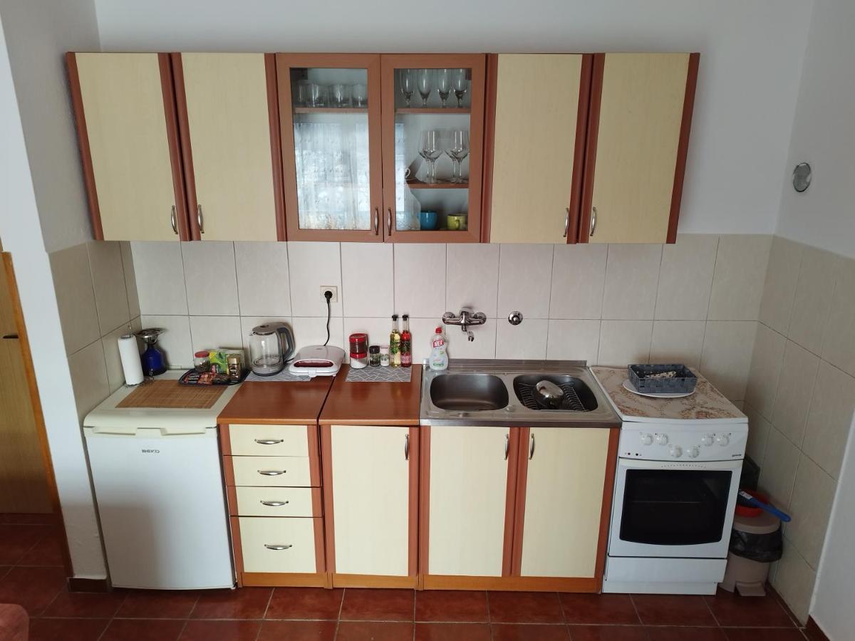 Milka Apartment Kotor Luaran gambar