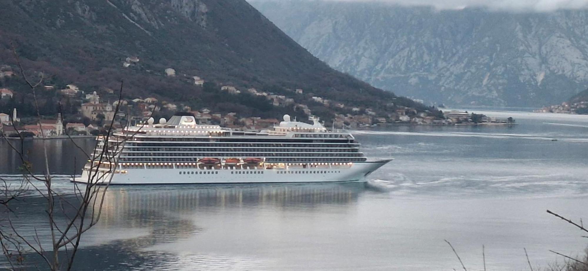 Milka Apartment Kotor Luaran gambar